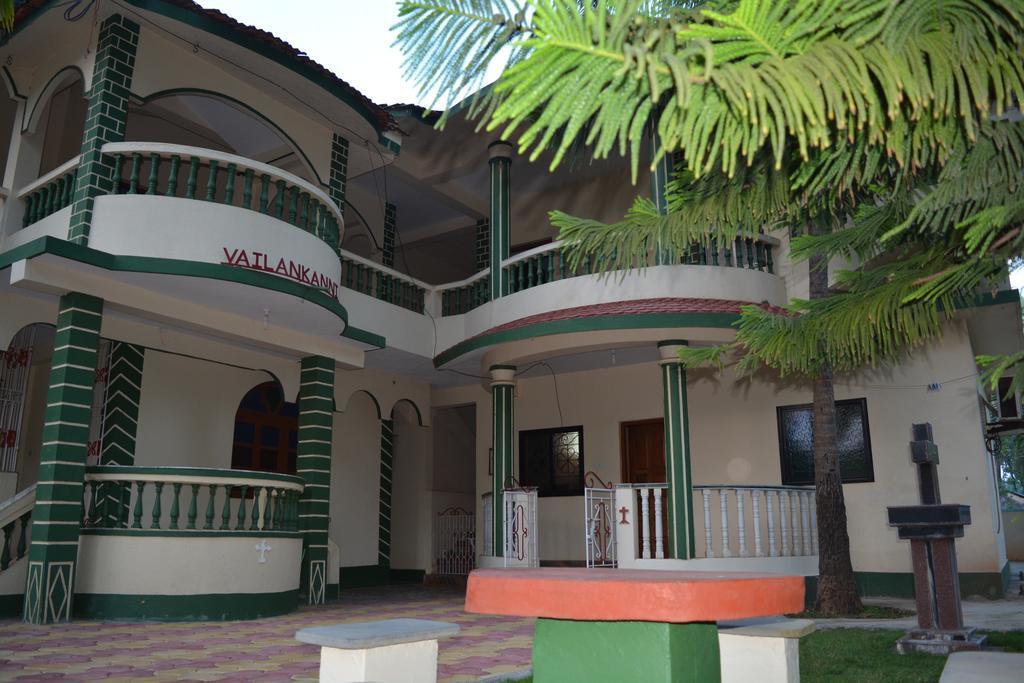 Vailankanni Guesthouse Morjim Buitenkant foto